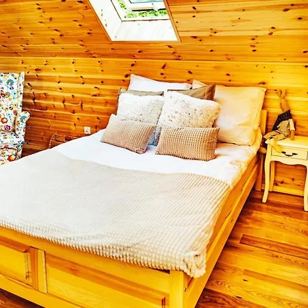 Villa Obok Dziadka W Okolicy Czarnej Gory *