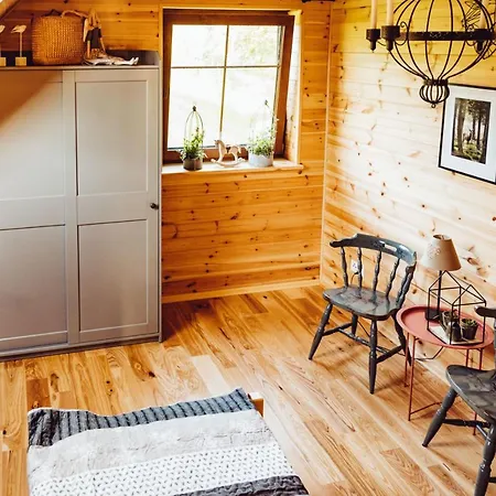 Willa Obok Dziadka W Okolicy Czarnej Góry Stary Gieraltow