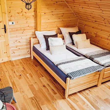 Villa Obok Dziadka W Okolicy Czarnej Gory Stary Gieraltow