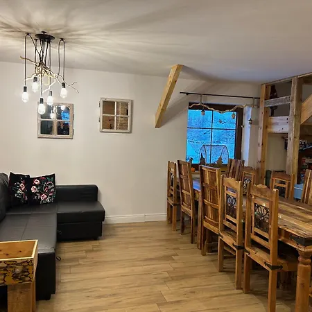 Obok Dziadka W Okolicy Czarnej Góry *