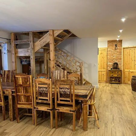 Obok Dziadka W Okolicy Czarnej Gory Villa *