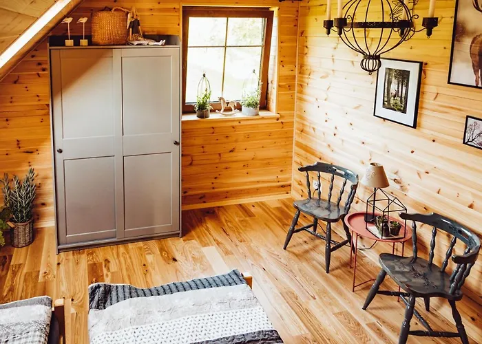 Willa Obok Dziadka W Okolicy Czarnej Góry Stary Gieraltow