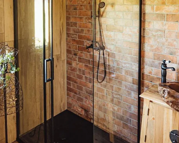 Βίλα Obok Dziadka W Okolicy Czarnej Gory Stary Gieraltow