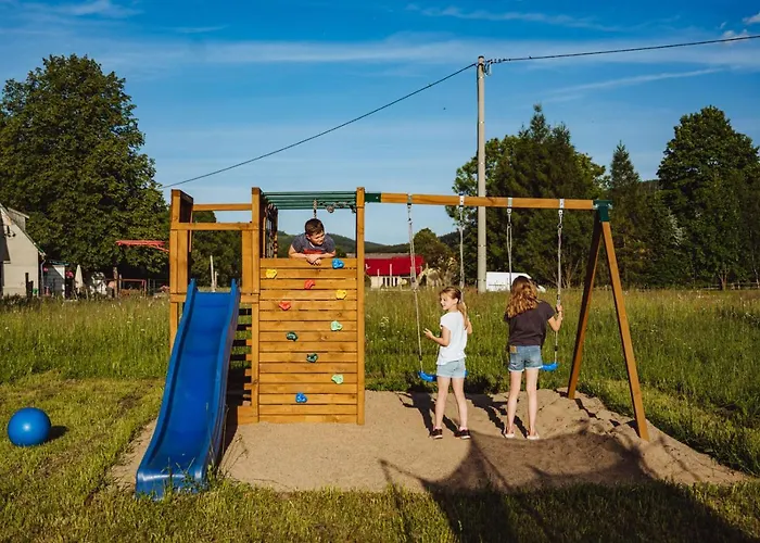 Obok Dziadka W Okolicy Czarnej Gory Βίλα Stary Gieraltow