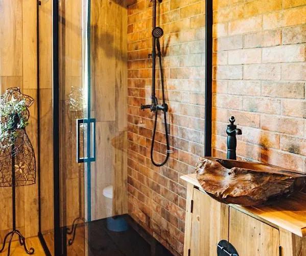 Obok Dziadka W Okolicy Czarnej Gory Βίλα Stary Gieraltow