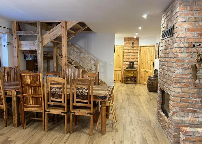 Villa Obok Dziadka W Okolicy Czarnej Gory *