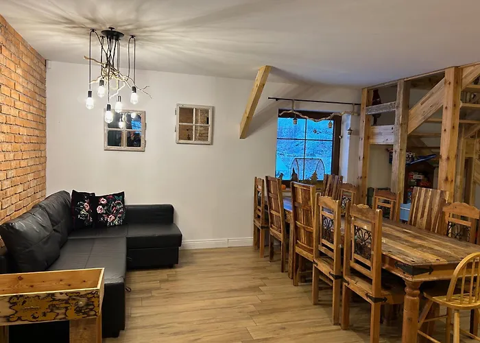 Obok Dziadka W Okolicy Czarnej Gory *