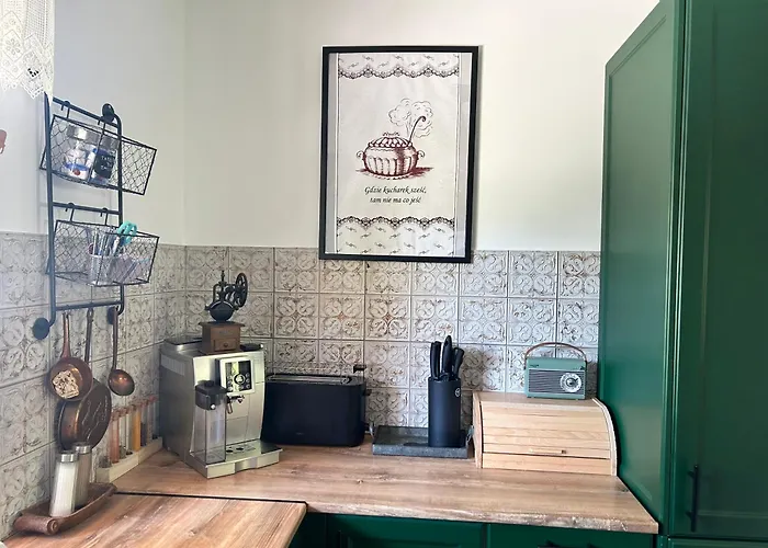 Obok Dziadka W Okolicy Czarnej Gory Stary Gieraltow